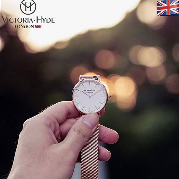Victoria Hyde Wrist watch Unisex - Picture 3 of 5
